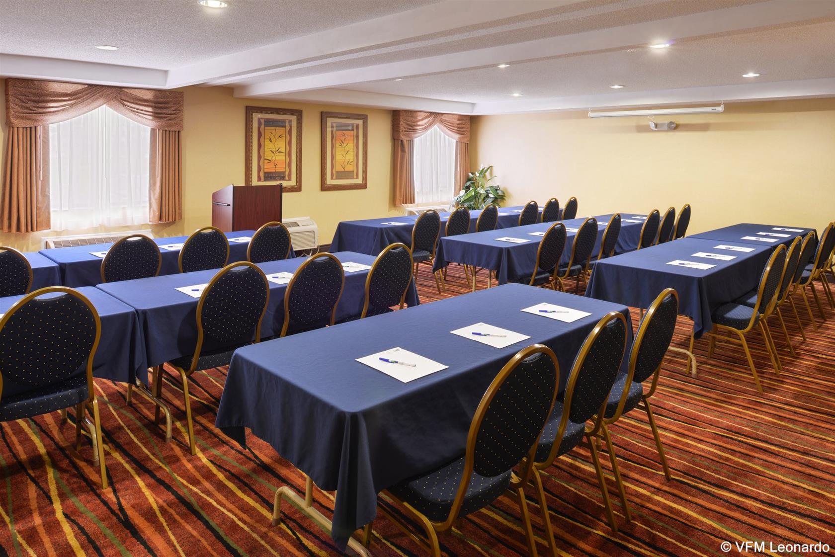Best Western Oswego Hotel Bagian luar foto